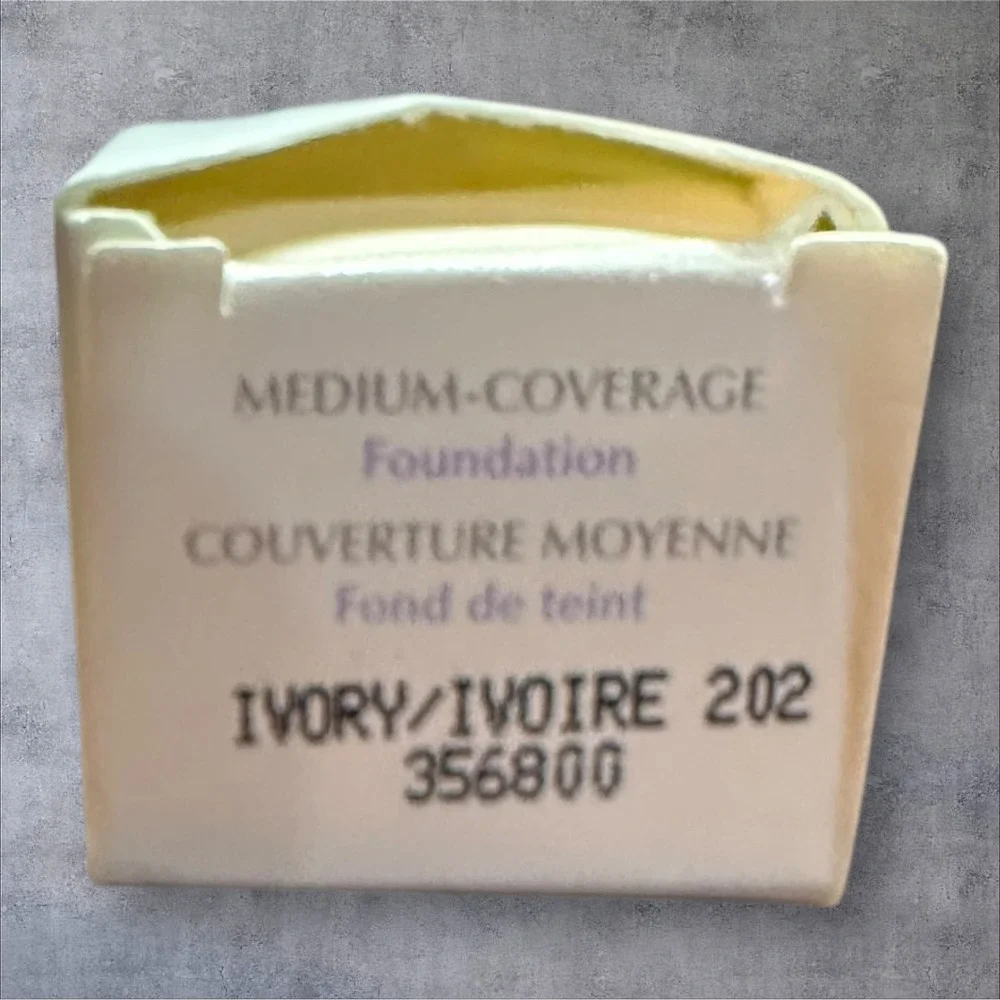 Mary Kay Medium Coverage Foundation Ivory/Ivoire 202 Gray Cap 356800 NIB